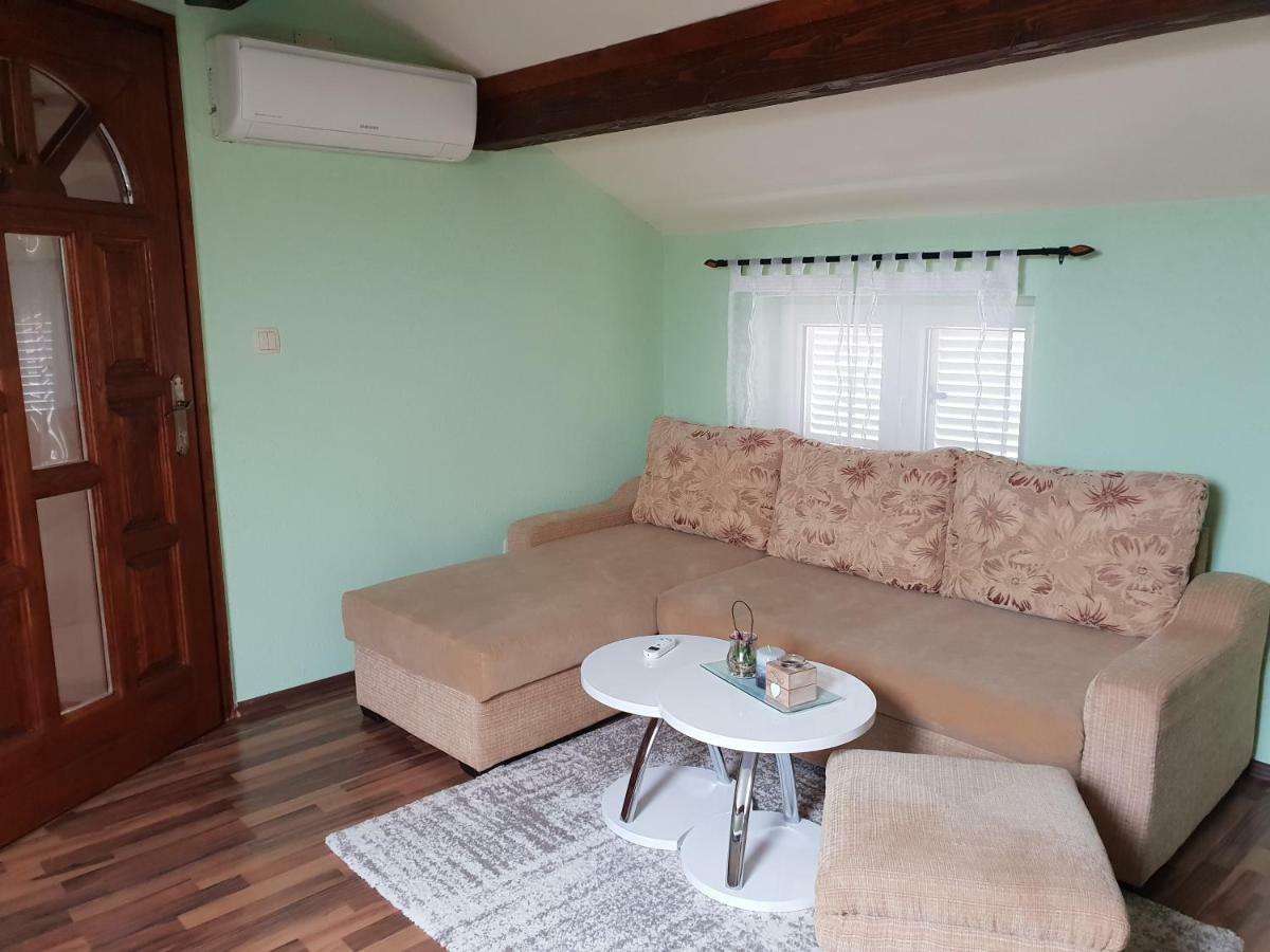 Apartman Viki Stinjan Πούλα Εξωτερικό φωτογραφία