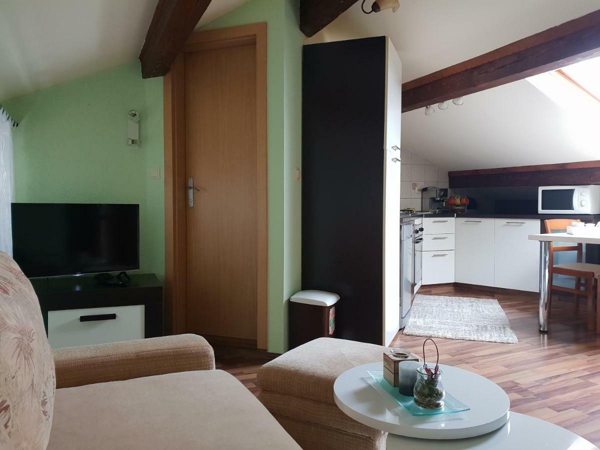 Apartman Viki Stinjan Πούλα Εξωτερικό φωτογραφία